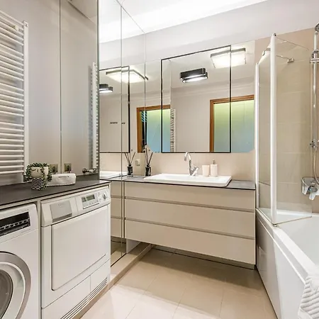 Apartment Cohost I 2bd Highrise Apt, W-balcony & Airconditioning, Great Views Vilnius