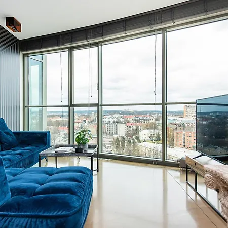 Cohost I 2bd Highrise Apt, W-balcony & Airconditioning, Great Views Apartman Vilnius
