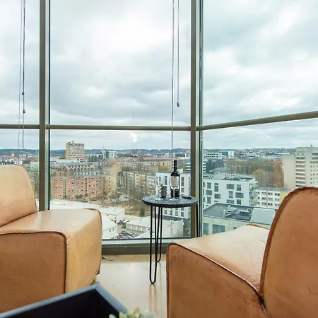 Cohost I 2bd Highrise Apt, W-balcony & Airconditioning, Great Views Apartment