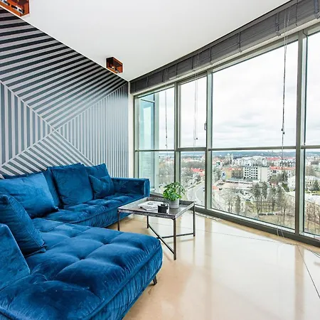 Cohost I 2bd Highrise Apt, W-balcony & Airconditioning, Great Views *