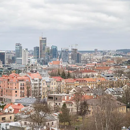 Cohost I 2bd Highrise Apt, W-balcony & Airconditioning, Great Views Apartman *